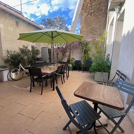 Location saisonnière d'un appartement à Sète Esterno foto