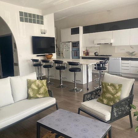 Location saisonnière d'un appartement à Sète Esterno foto