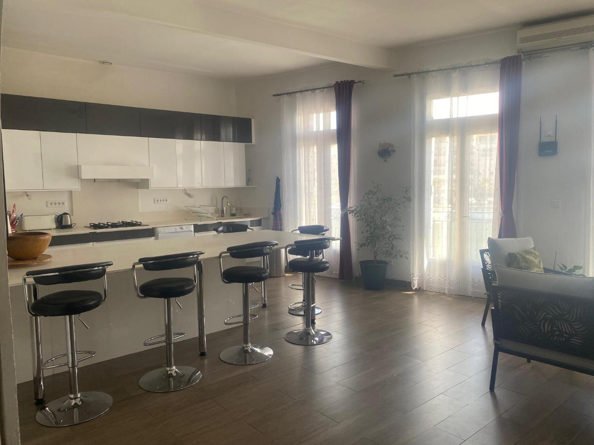 Location saisonnière d'un appartement à Sète Esterno foto