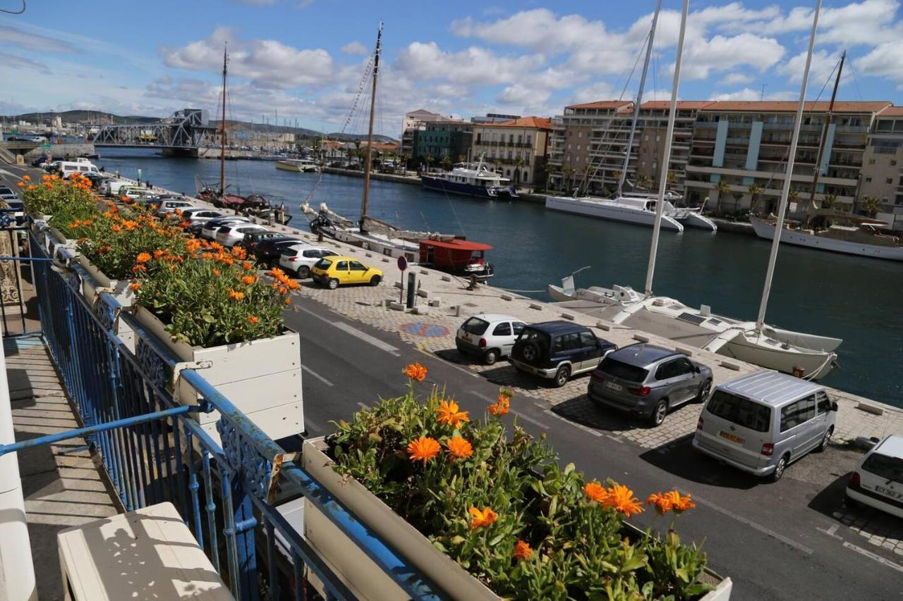 Location saisonnière d'un appartement à Sète Esterno foto