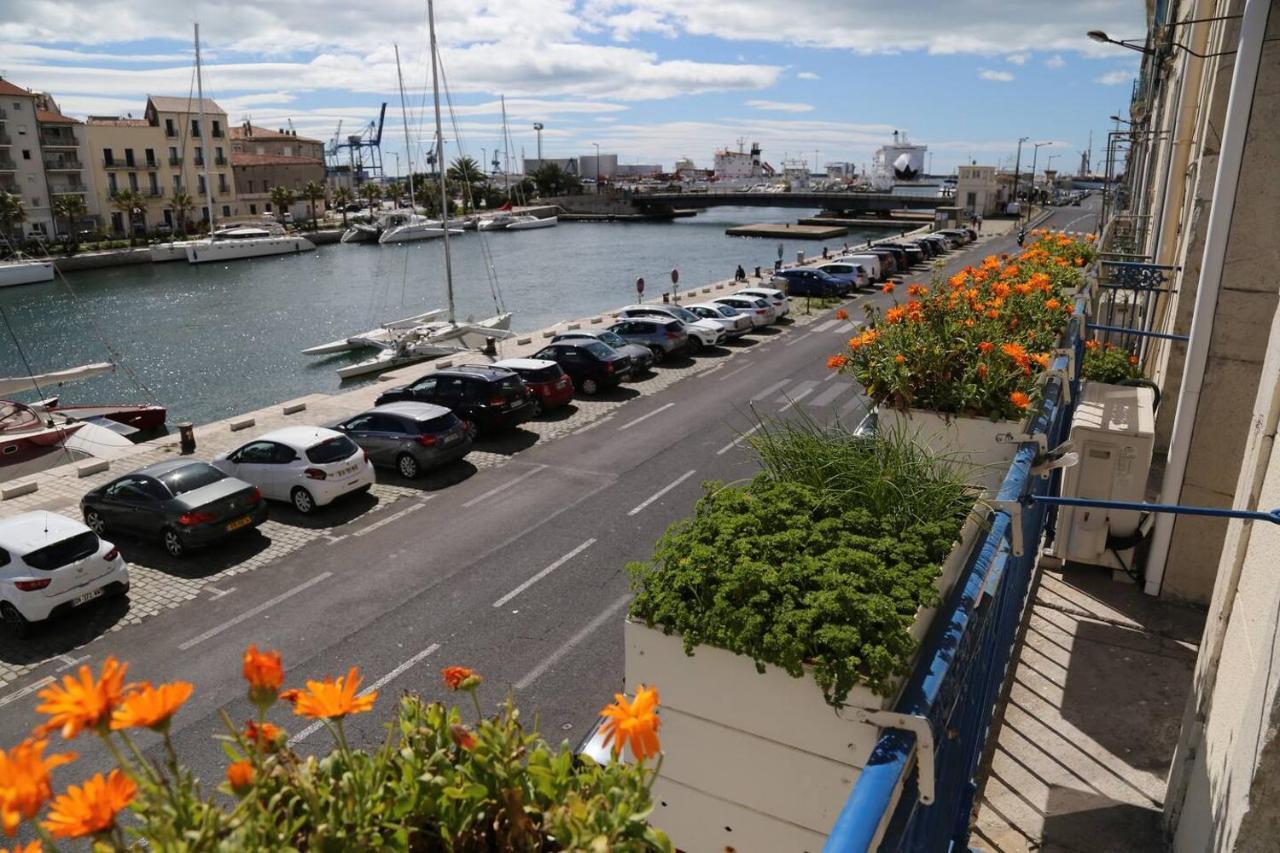 Location saisonnière d'un appartement à Sète Esterno foto