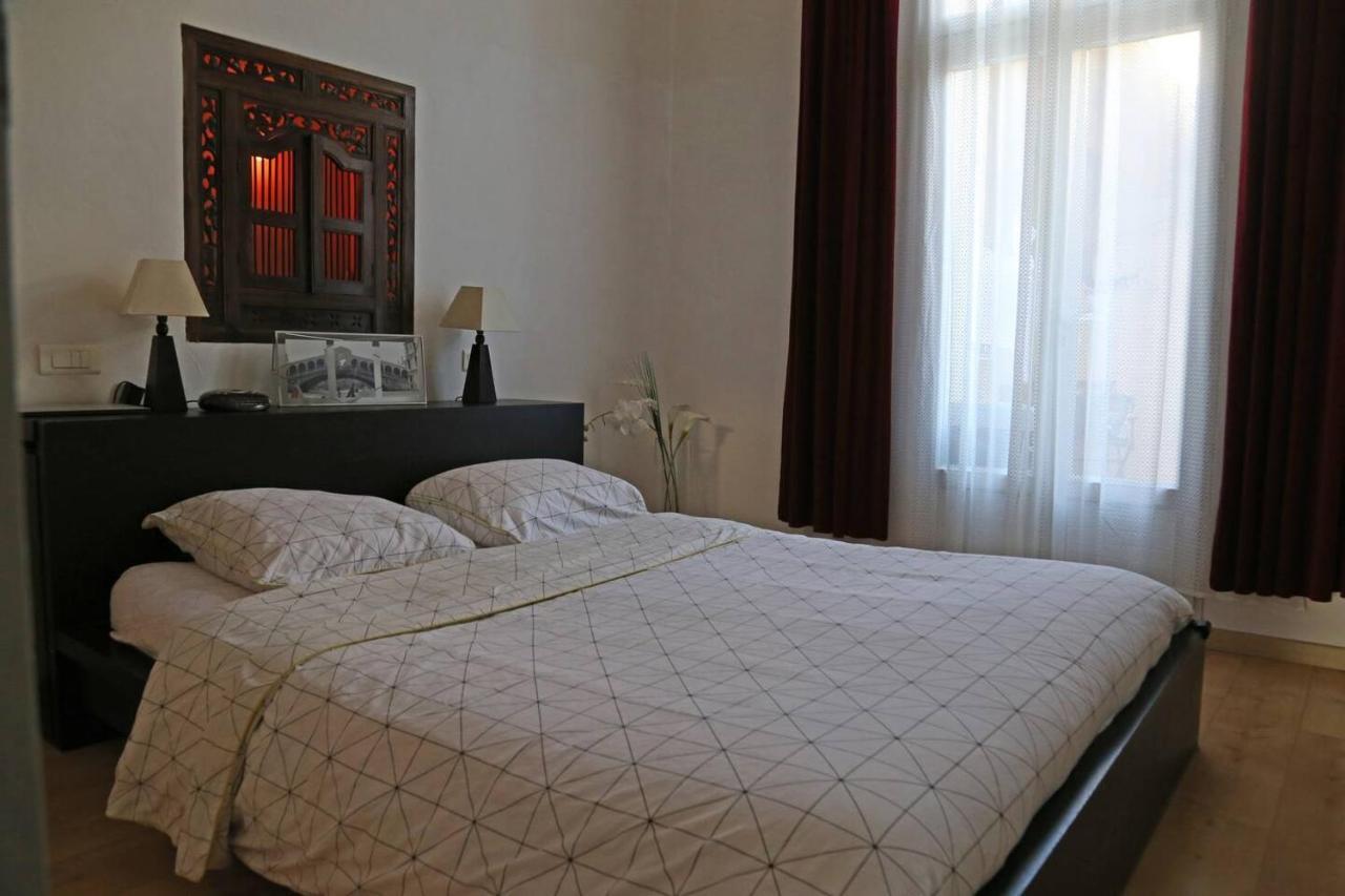 Location saisonnière d'un appartement à Sète Esterno foto