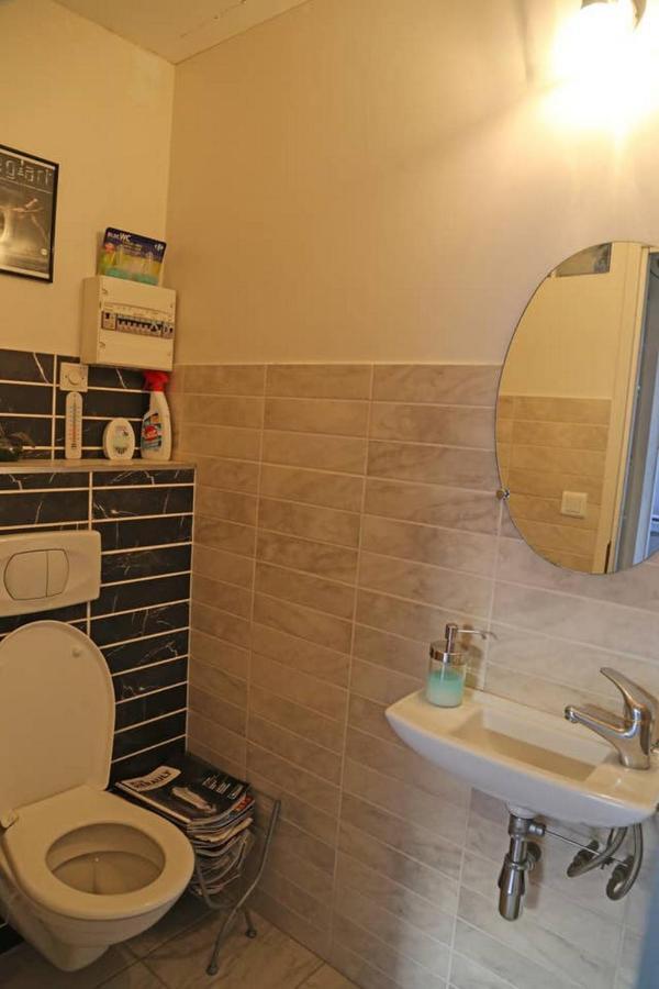 Location saisonnière d'un appartement à Sète Esterno foto
