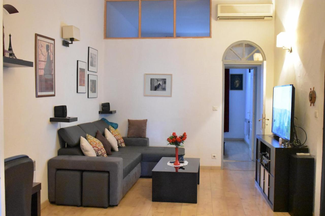 Location saisonnière d'un appartement à Sète Esterno foto